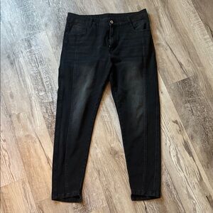 HALARA Classic Black Jeans